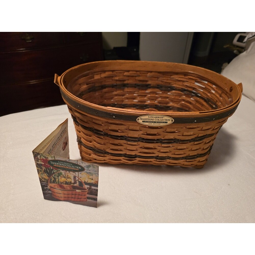 1995 Longaberger Traditions Collection Basket w/ Swinging Handle & Plastic Liner - Picture 4 of 5